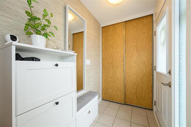 345 Ashworth St, Winnipeg, MB