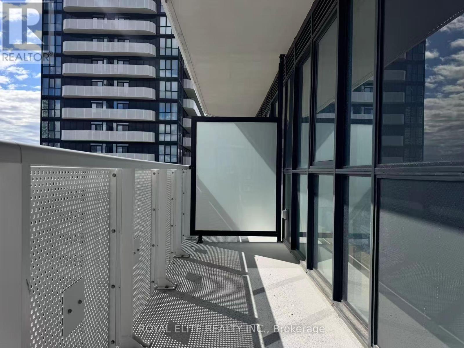 1807 - 8 Interchange Way, Vaughan, ON - Outdoor With Balcony