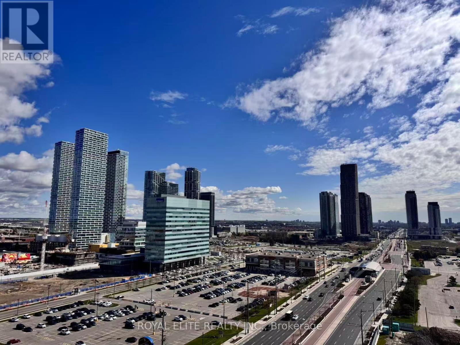 1807 - 8 Interchange Way, Vaughan, ON - Outdoor With View