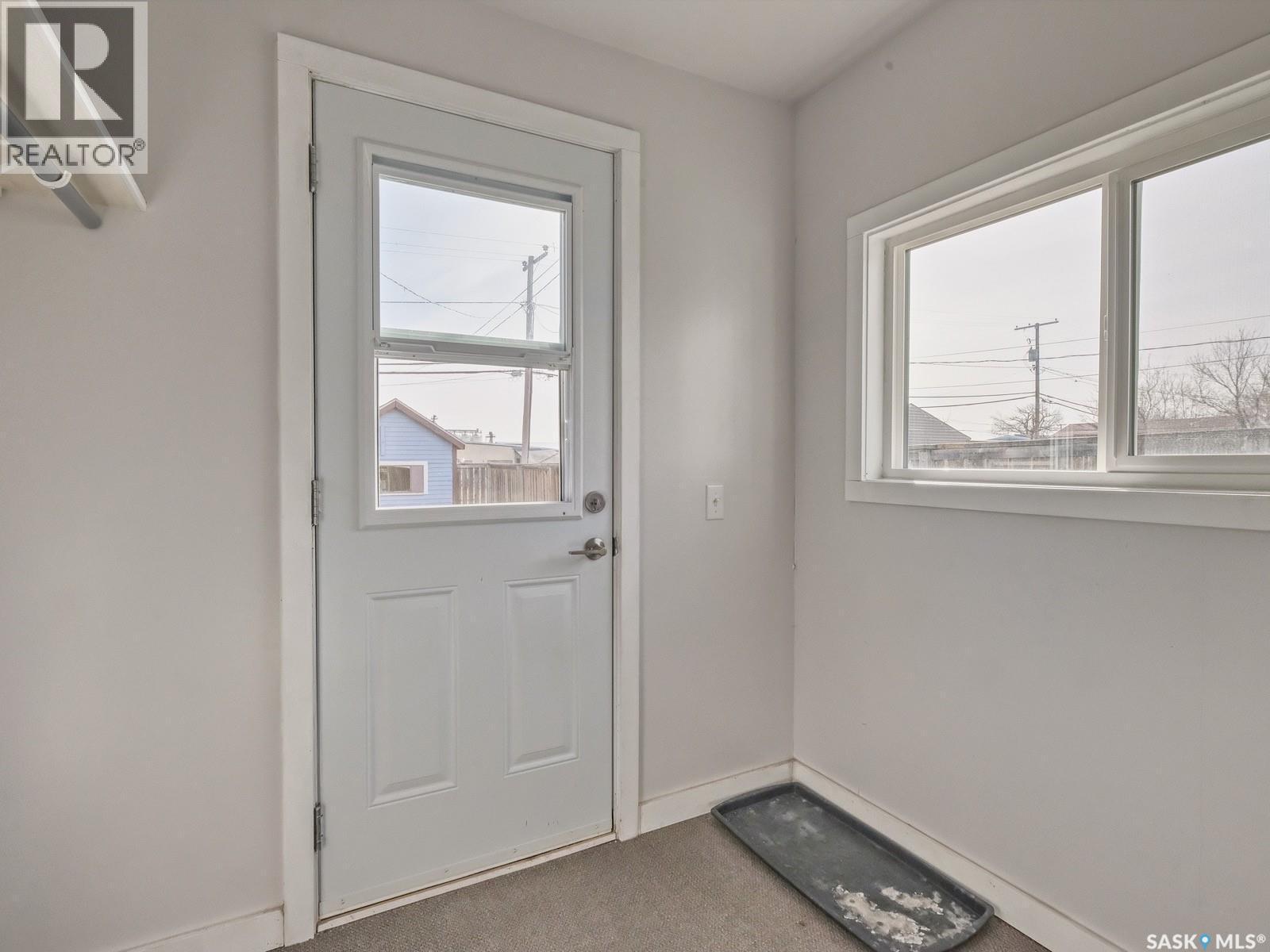 204 2Nd Avenue W, Biggar, SK - Indoor Photo Showing Other Room
