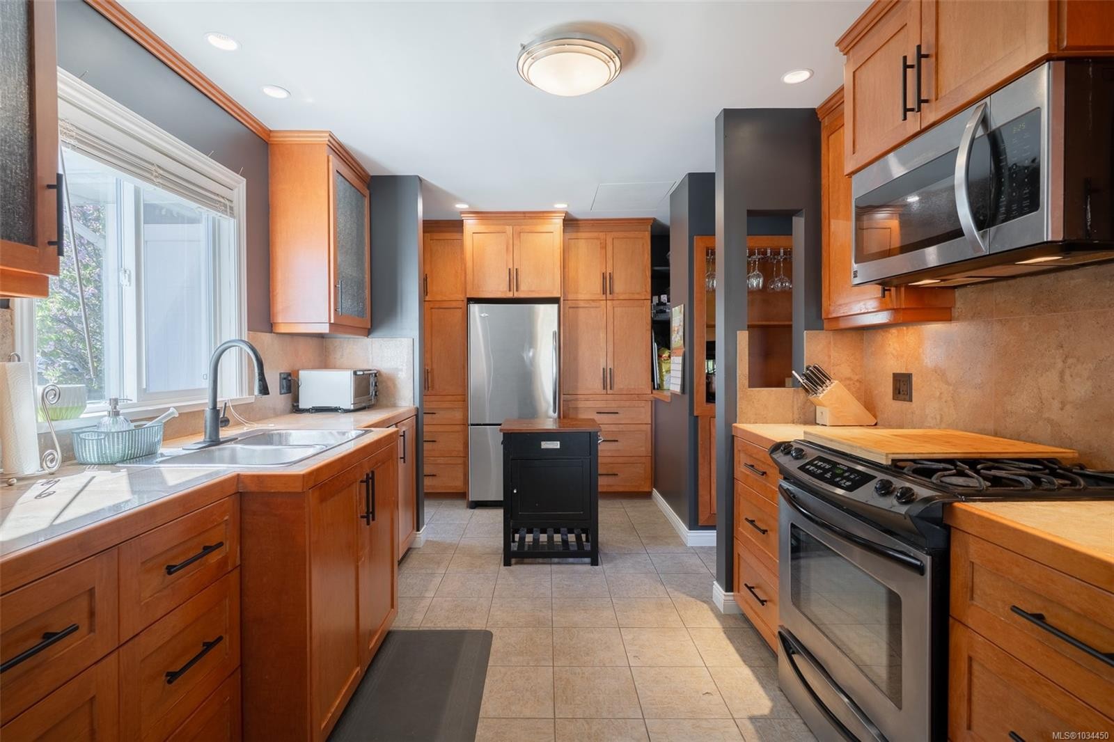502 Davis Rd, Ladysmith, BC