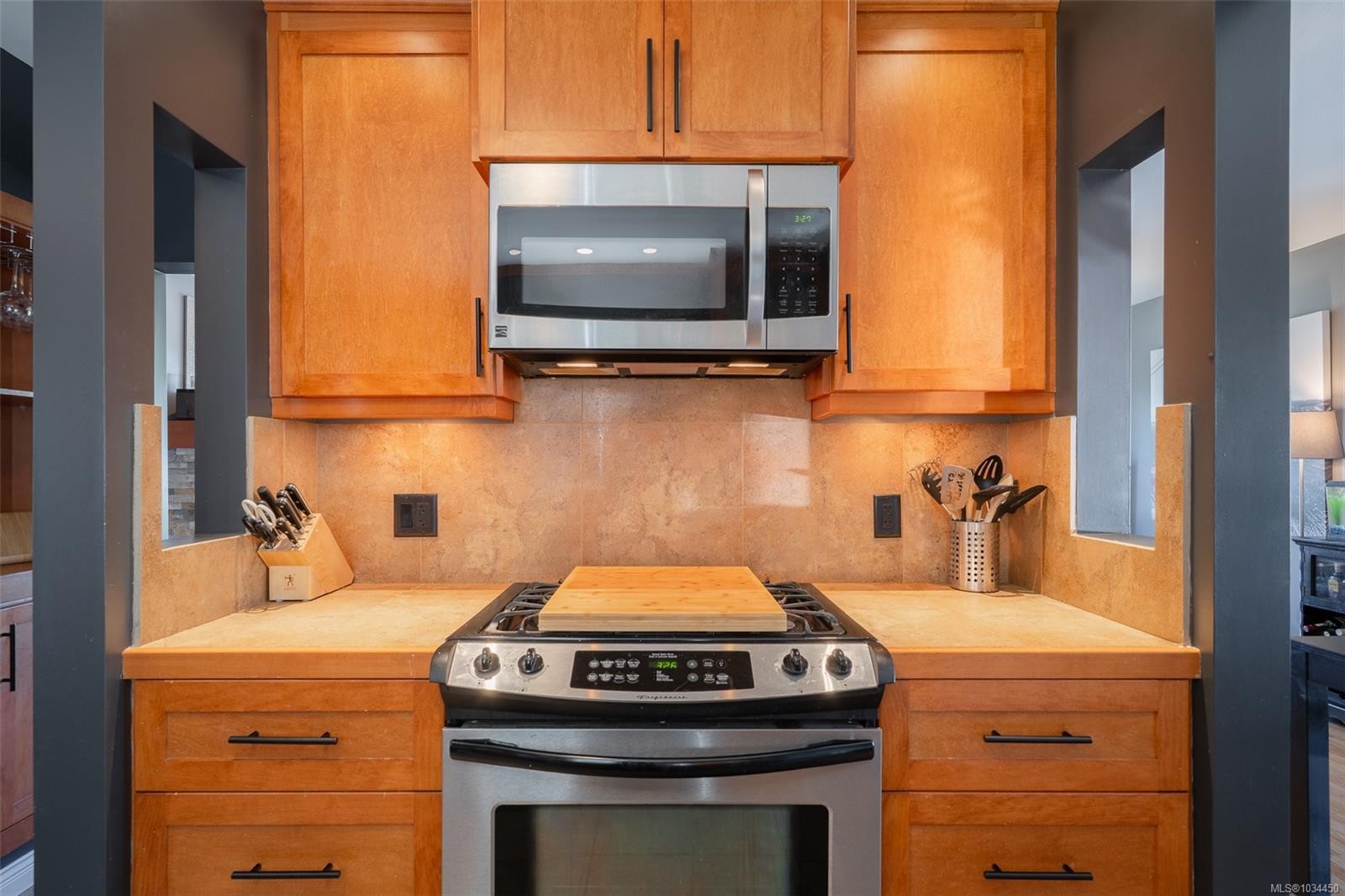 502 Davis Rd, Ladysmith, BC