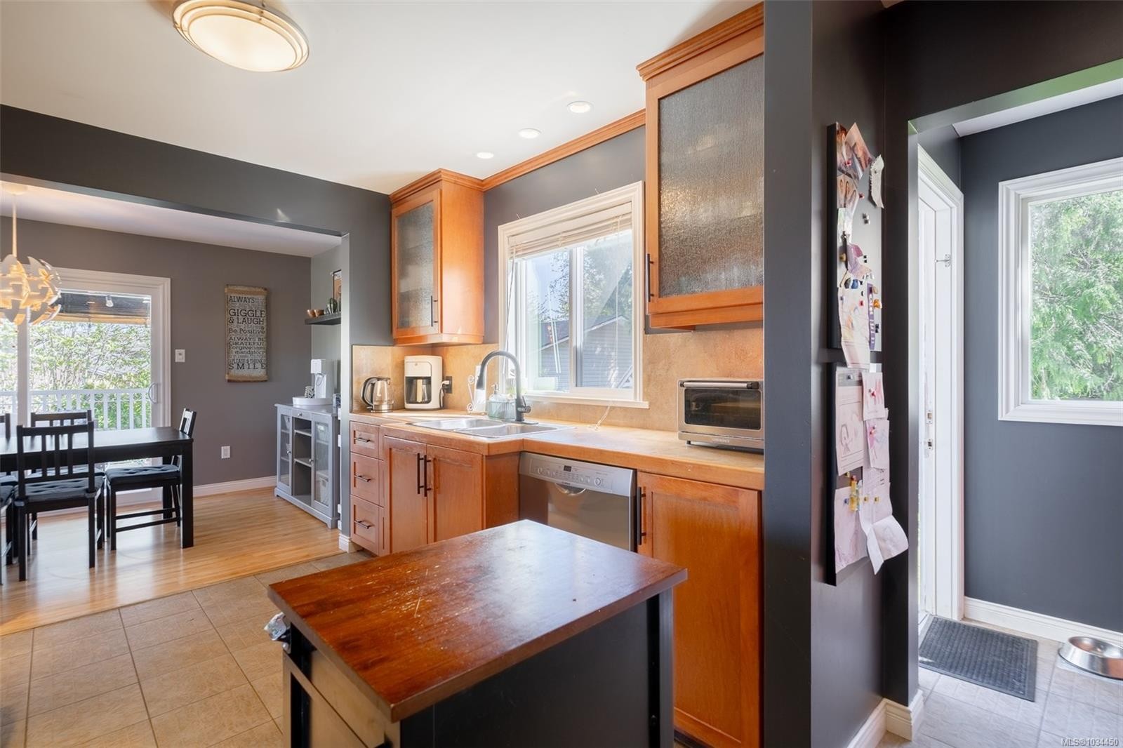 502 Davis Rd, Ladysmith, BC