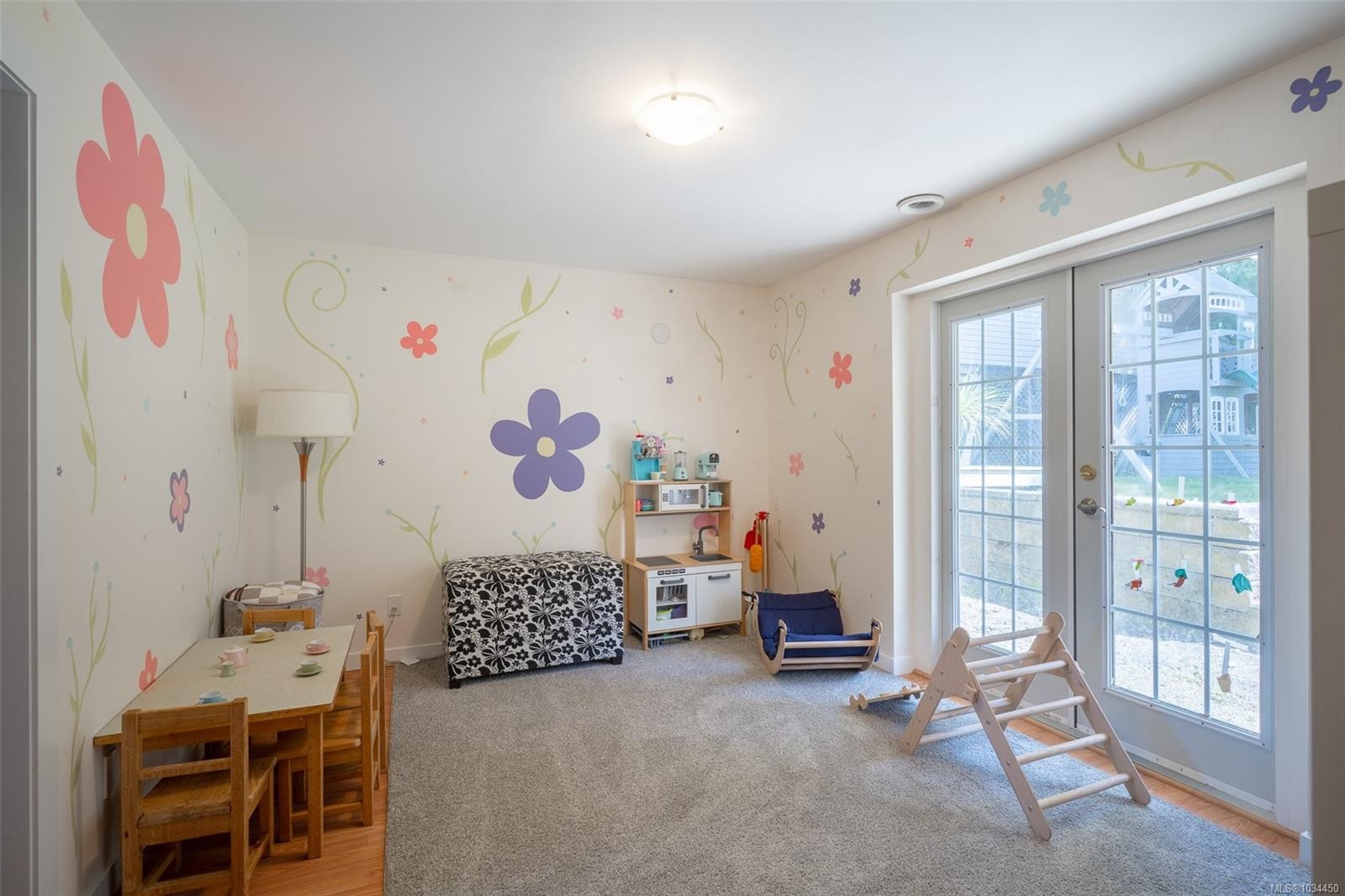 502 Davis Rd, Ladysmith, BC