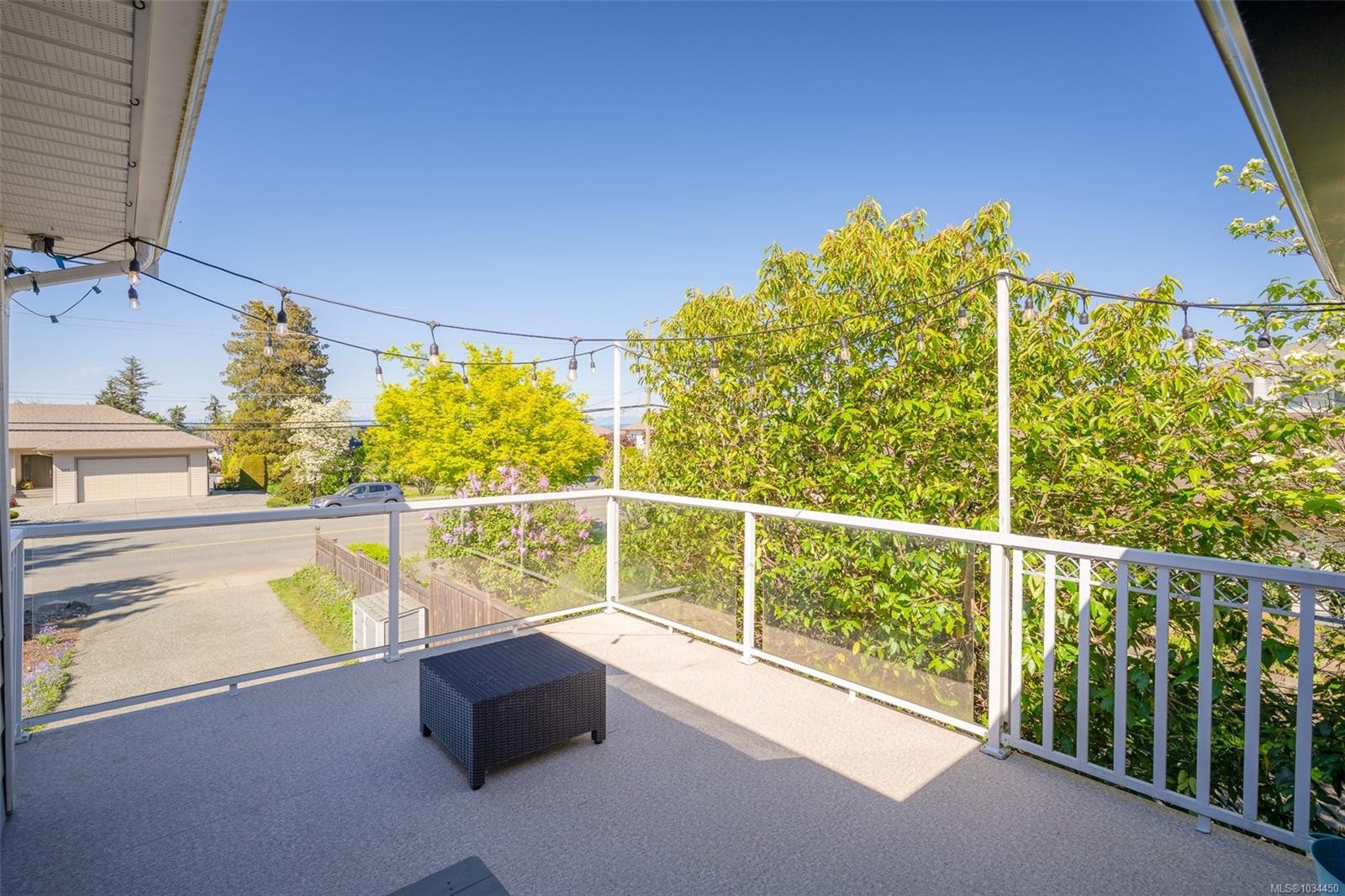 502 Davis Rd, Ladysmith, BC