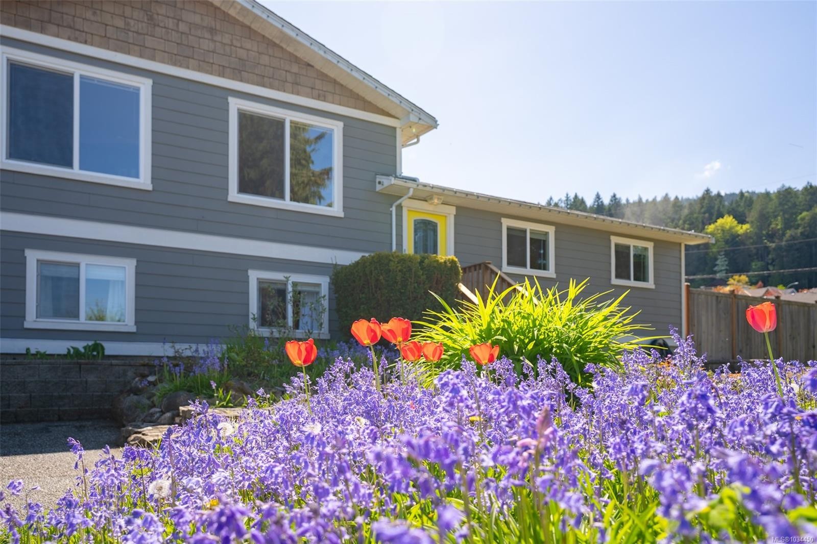 502 Davis Rd, Ladysmith, BC