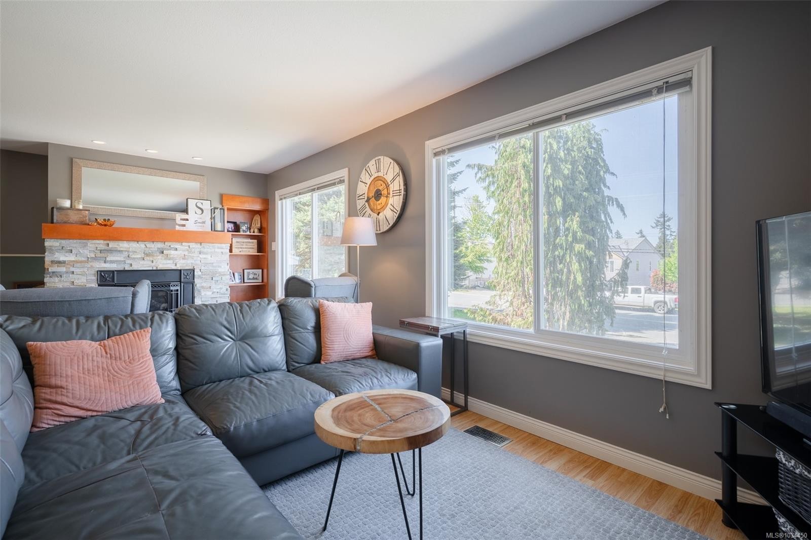502 Davis Rd, Ladysmith, BC