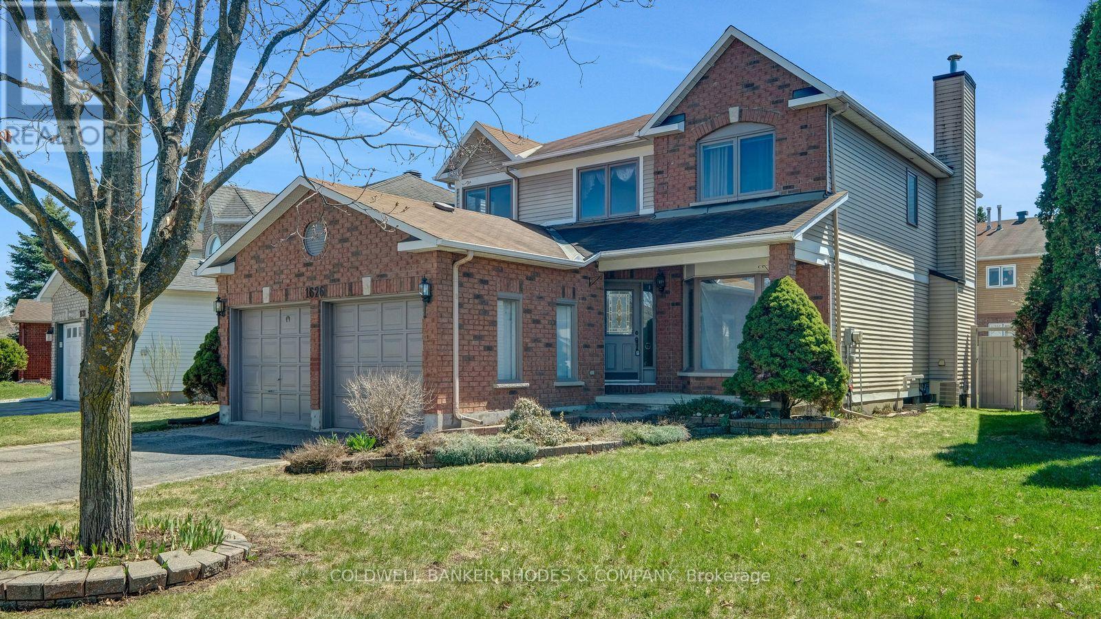 1626 Blohm Drive, Ottawa, ON - Outdoor With Facade