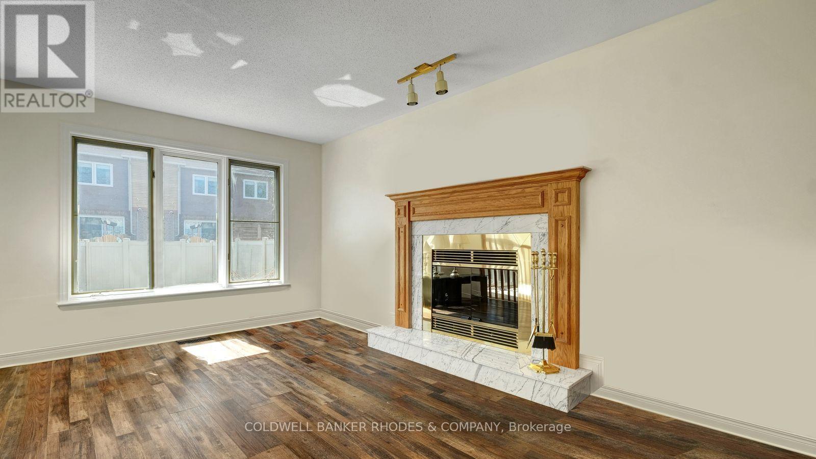 1626 Blohm Drive, Ottawa, ON - Indoor With Fireplace