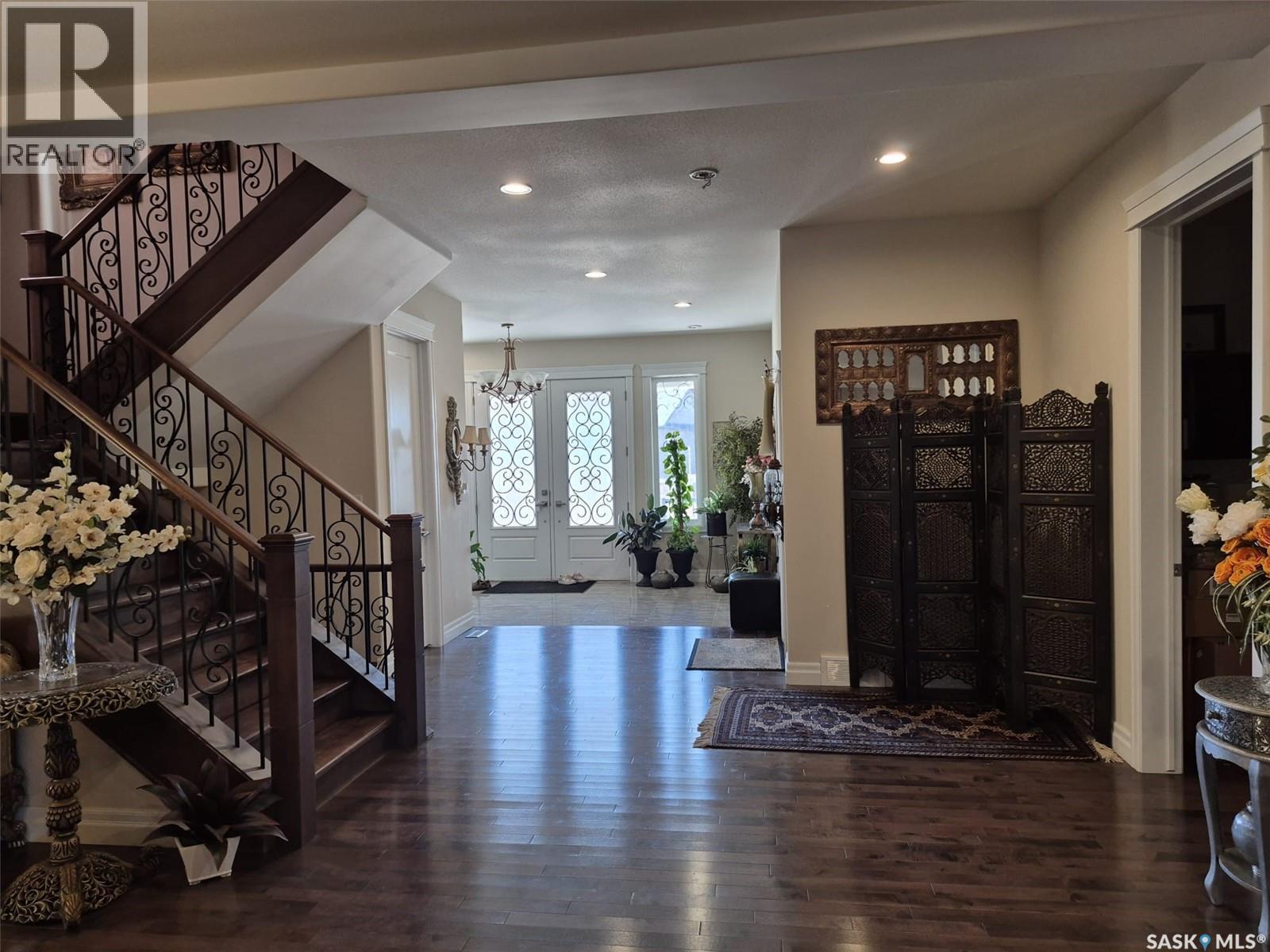 319 Roy Crescent, Saskatoon, SK - Indoor Photo Showing Other Room