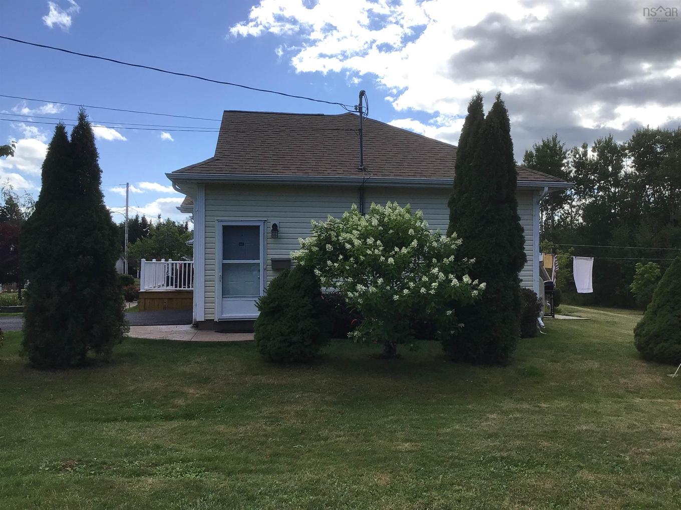 2 Willis Avenue, Coxheath, NS