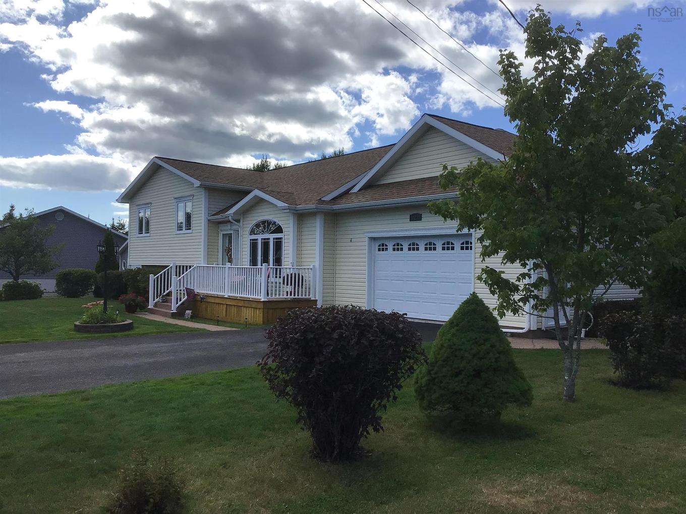 2 Willis Avenue, Coxheath, NS