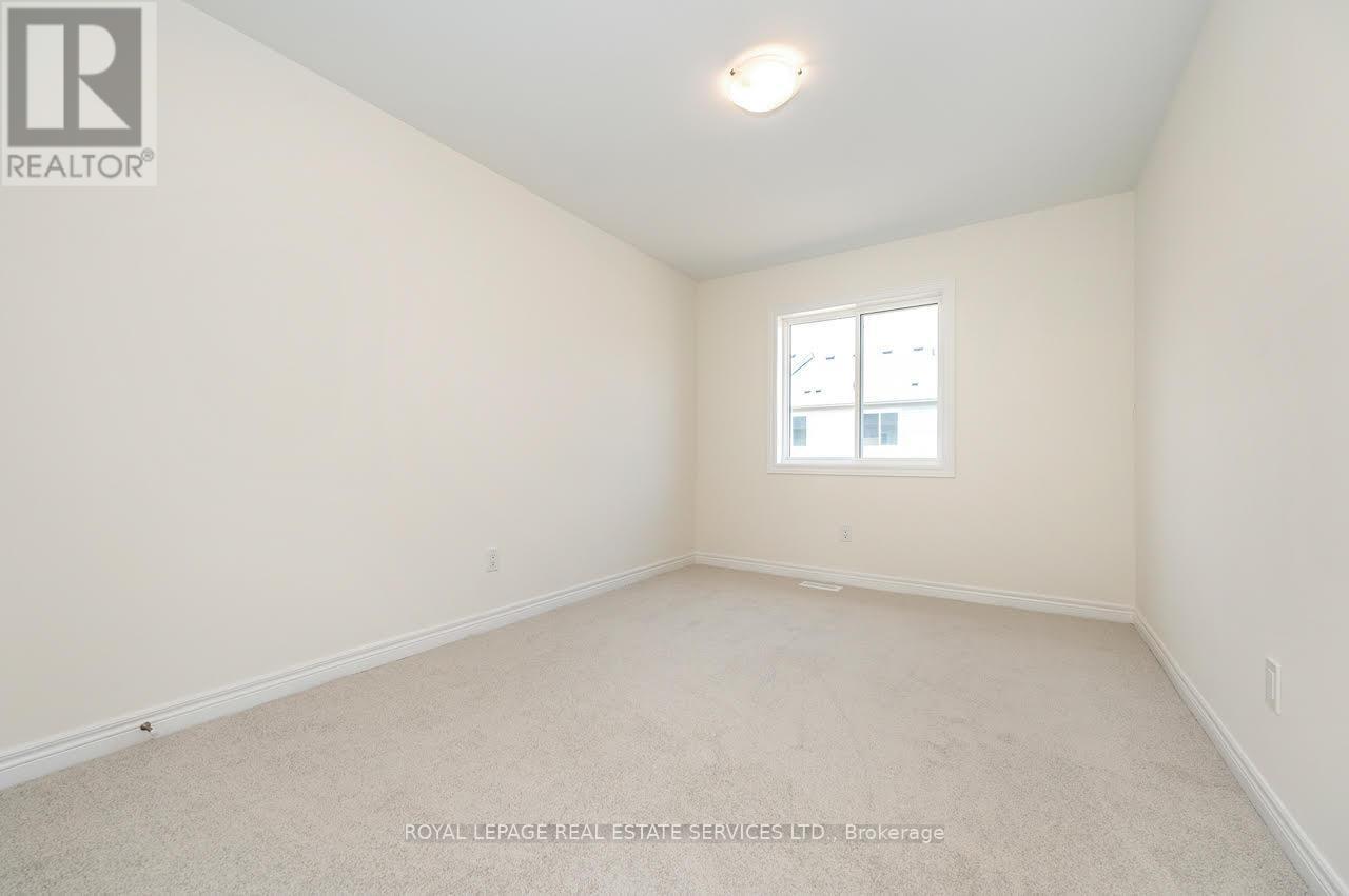 18 Jellicoe Court, Hamilton, ON - Indoor Photo Showing Other Room