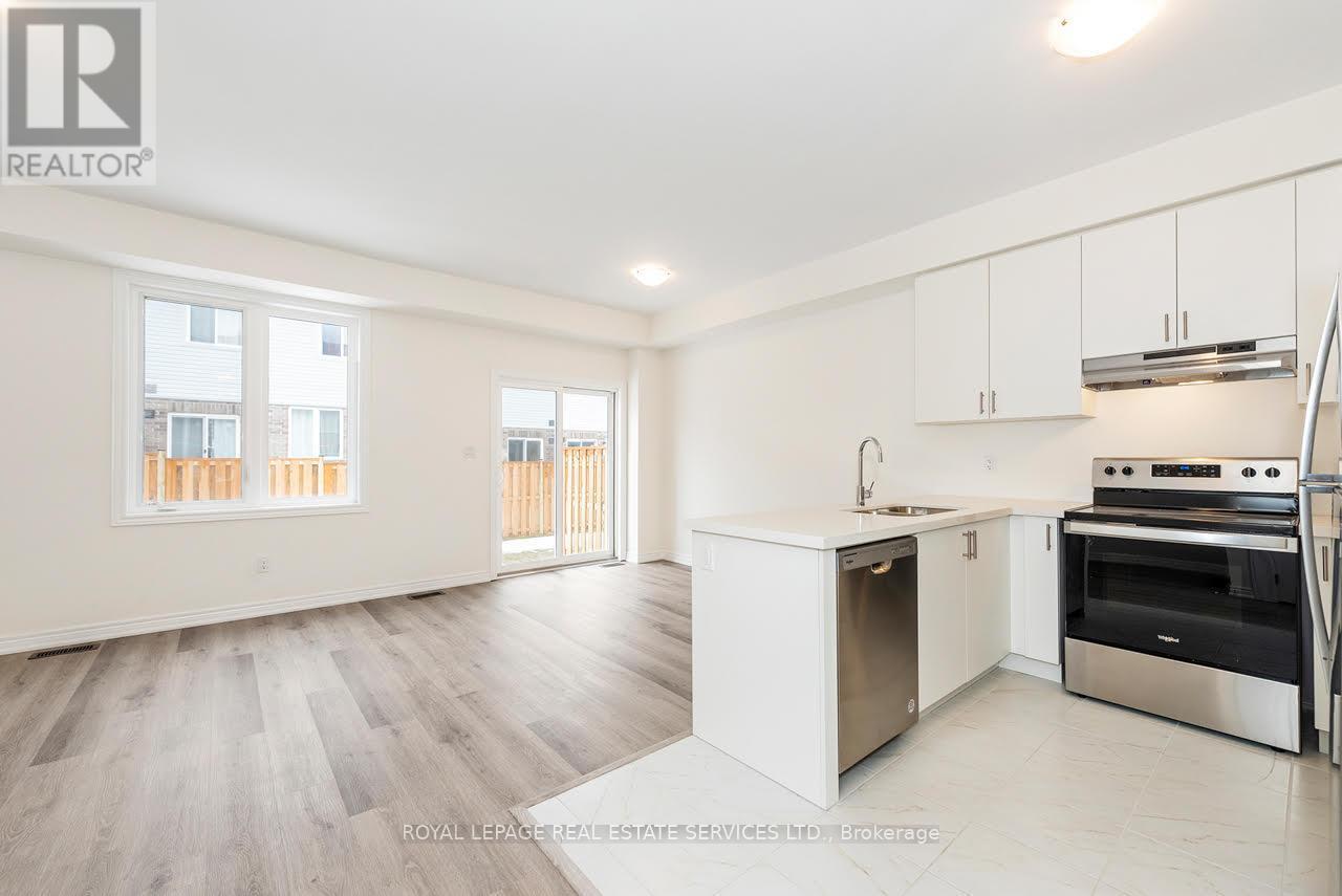 18 Jellicoe Court, Hamilton, ON - Indoor Photo Showing Kitchen