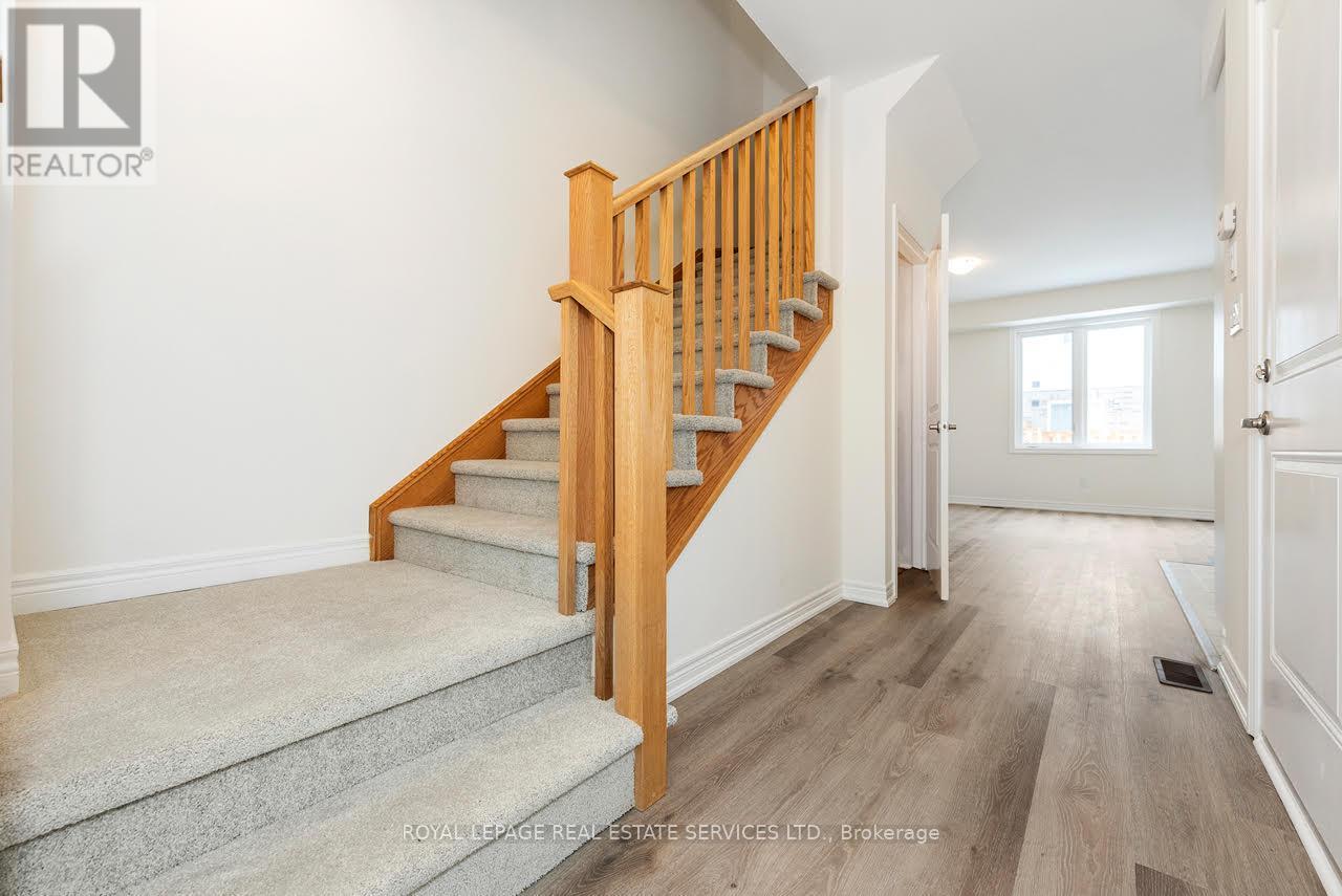 18 Jellicoe Court, Hamilton, ON - Indoor Photo Showing Other Room