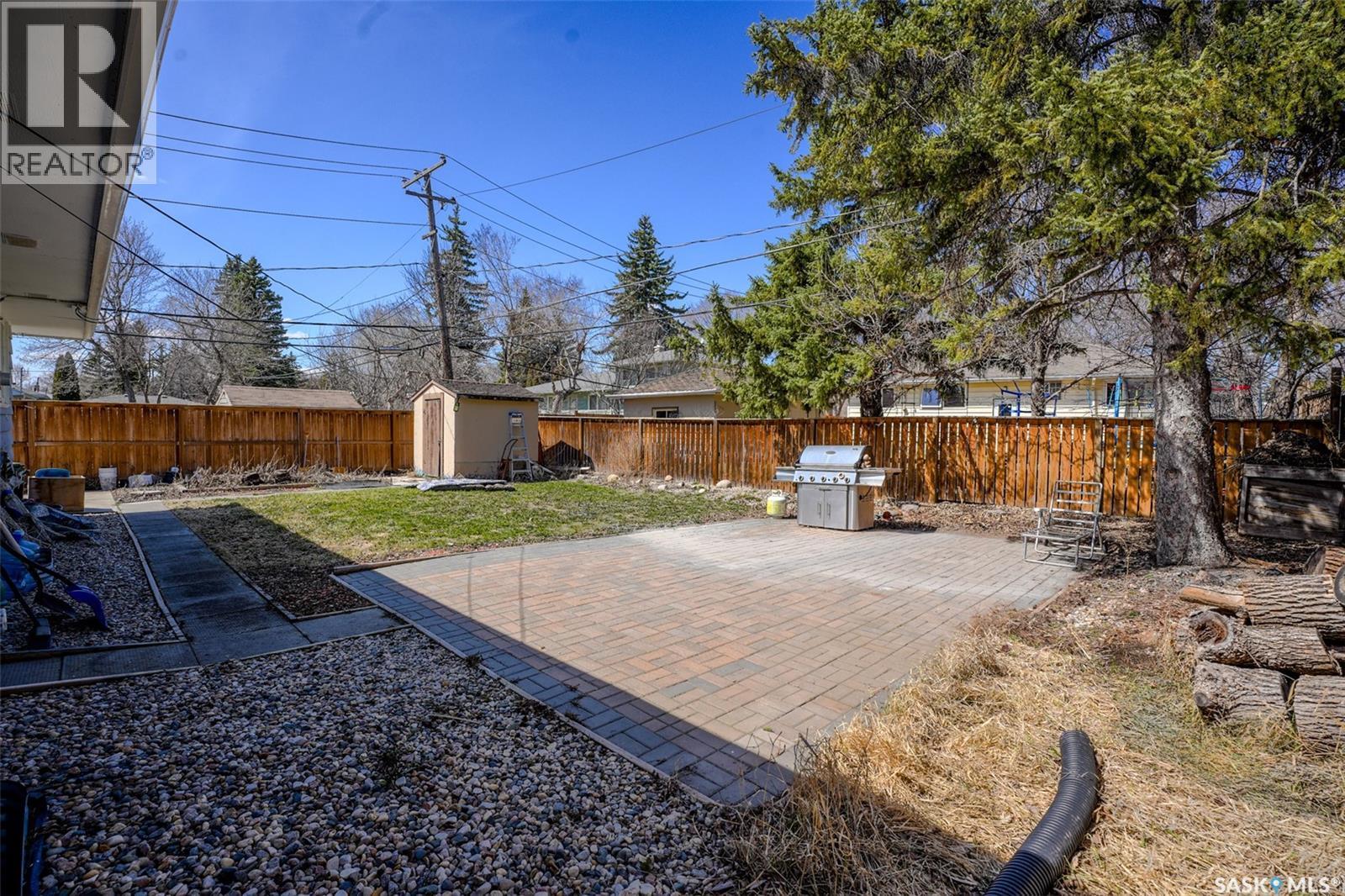 1812 Grant Drive, Regina, SK - Outdoor