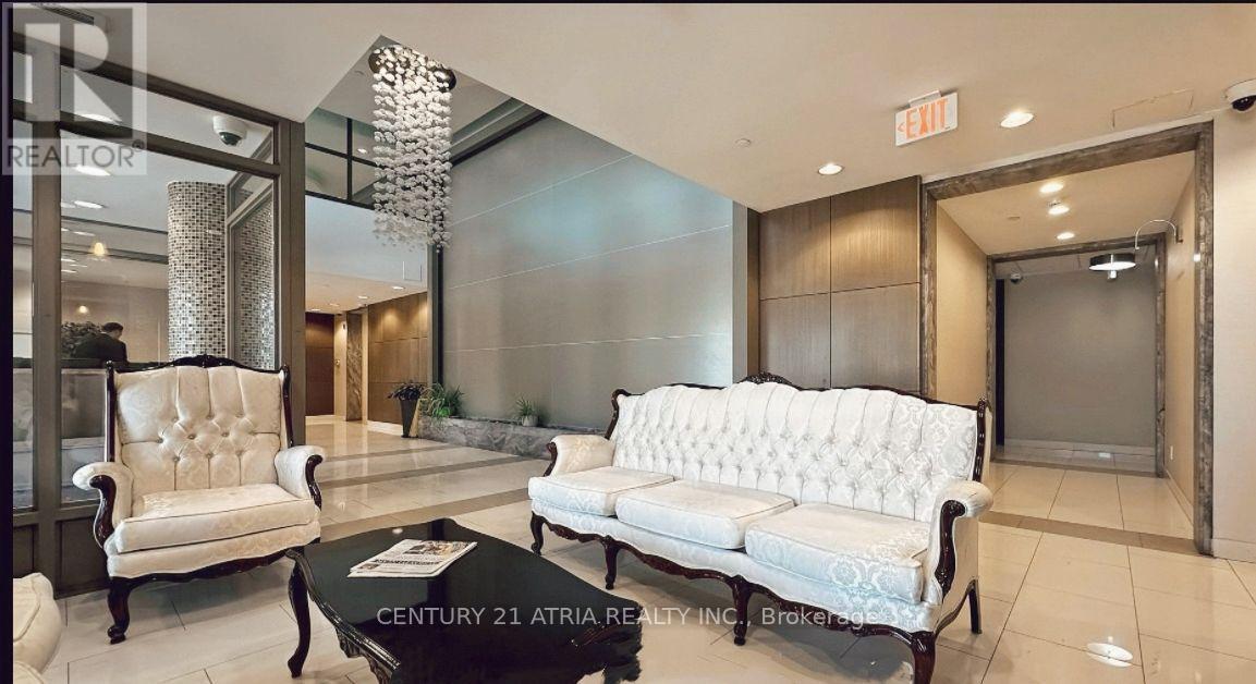 310 - 75 Norman Bethune Avenue, Richmond Hill, ON - Indoor