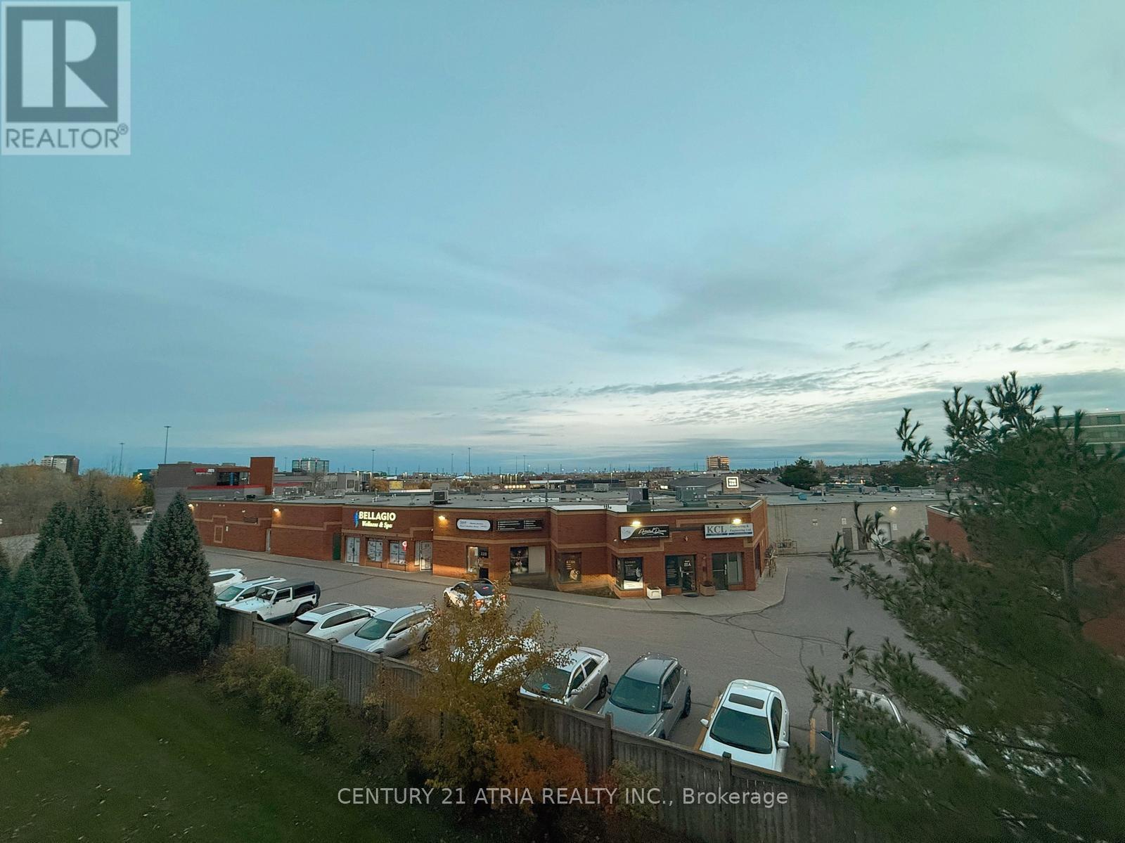 310 - 75 Norman Bethune Avenue, Richmond Hill, ON - Outdoor With View