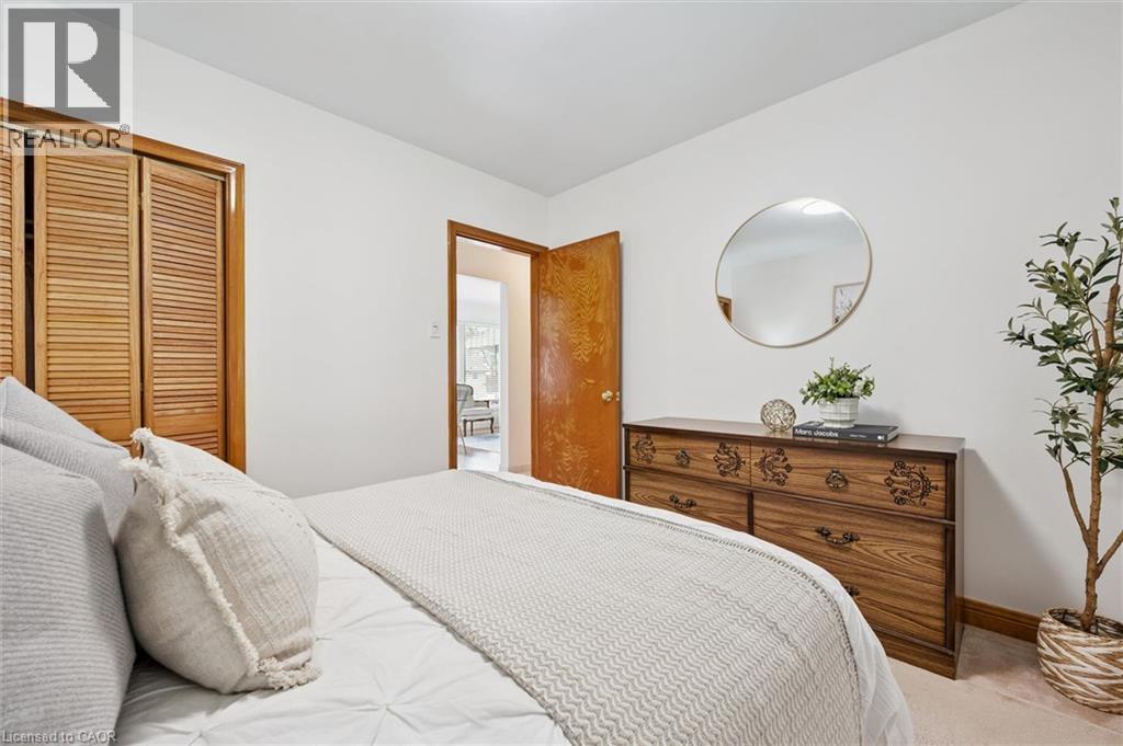 194 Franklin Street S, Kitchener, ON - Indoor Photo Showing Bedroom