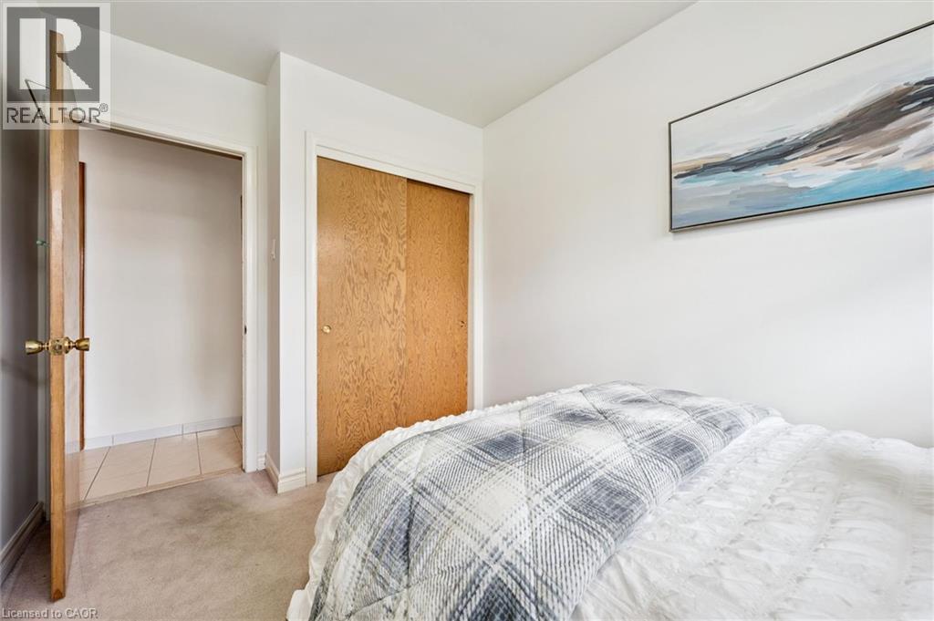 194 Franklin Street S, Kitchener, ON - Indoor Photo Showing Bedroom