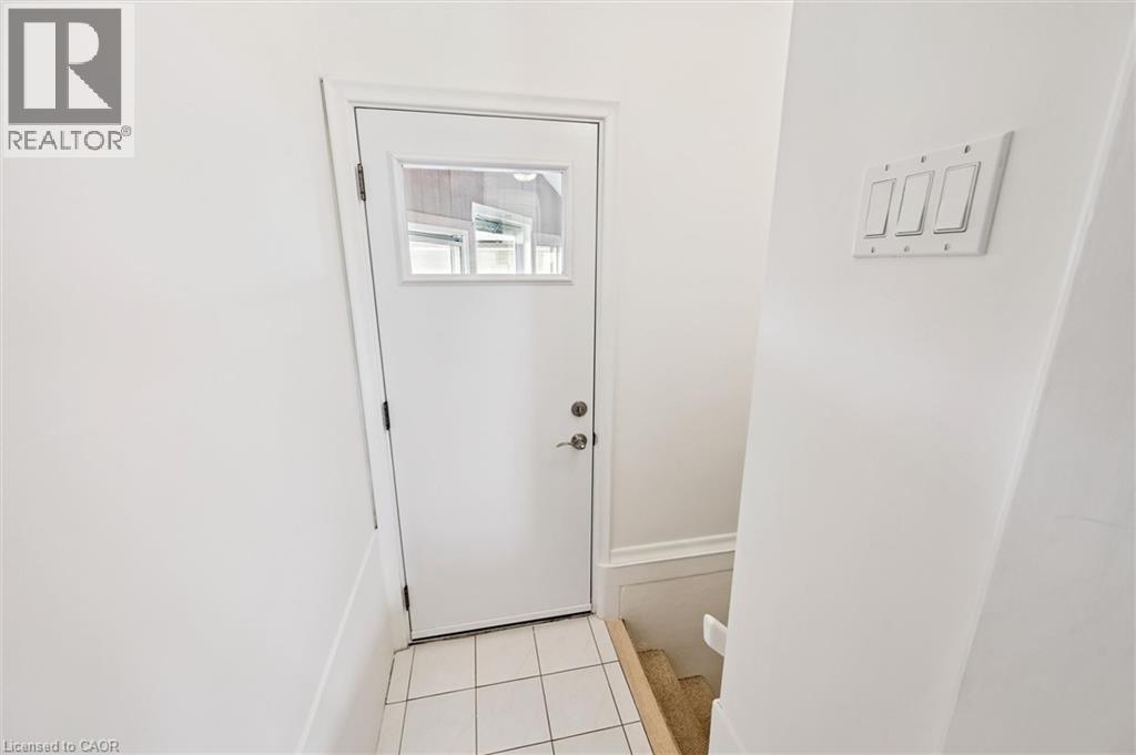 194 Franklin Street S, Kitchener, ON - Indoor Photo Showing Other Room