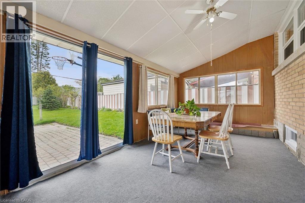 194 Franklin Street S, Kitchener, ON - Indoor Photo Showing Dining Room