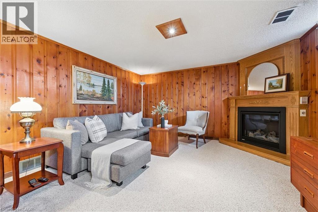 194 Franklin Street S, Kitchener, ON - Indoor Photo Showing Living Room With Fireplace