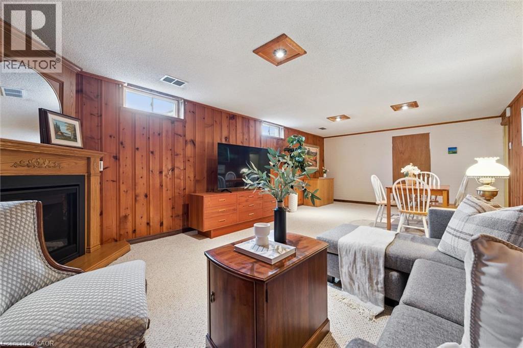 194 Franklin Street S, Kitchener, ON - Indoor Photo Showing Living Room With Fireplace