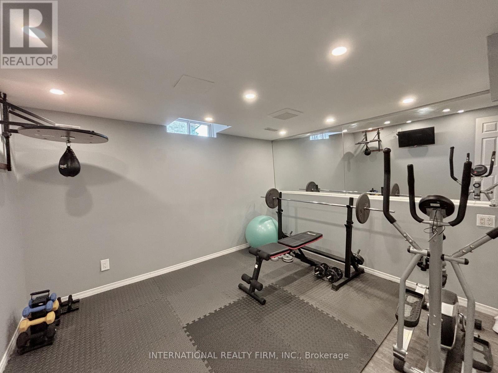 168 Willow Lane, Newmarket, ON - Indoor