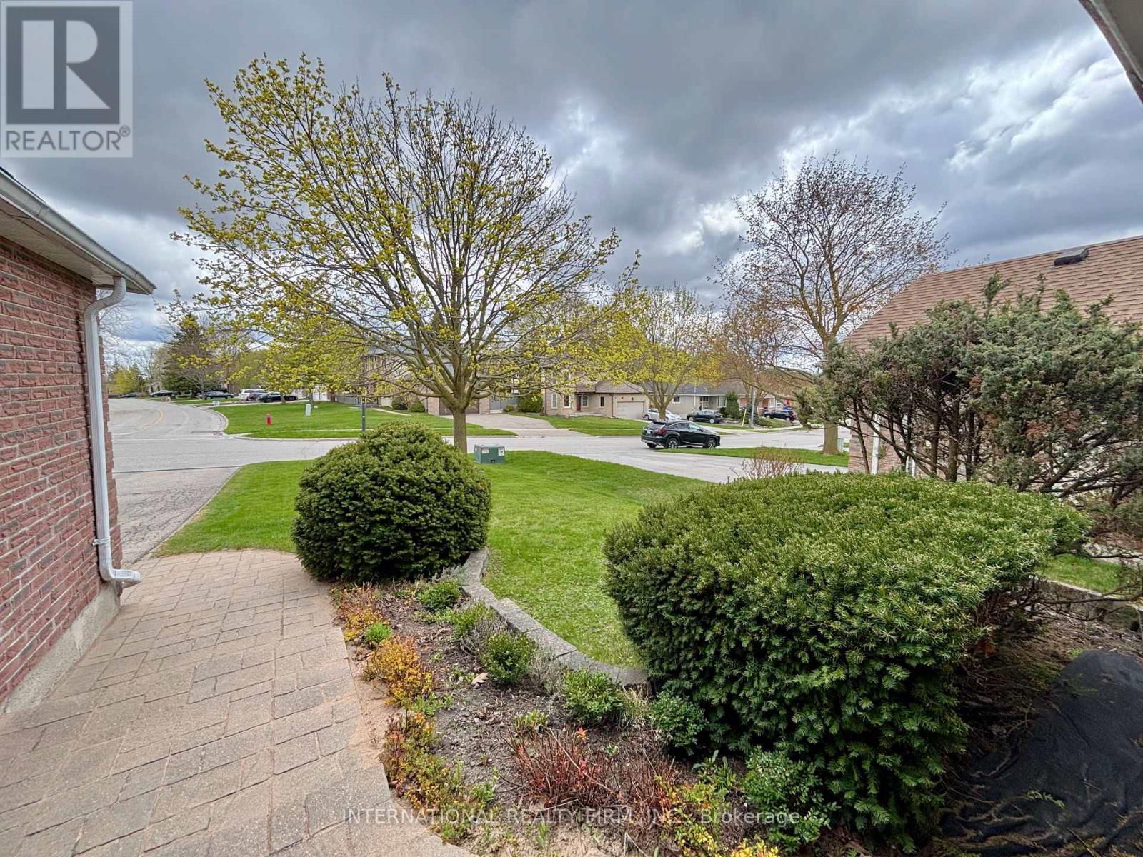 168 Willow Lane, Newmarket, ON - Outdoor