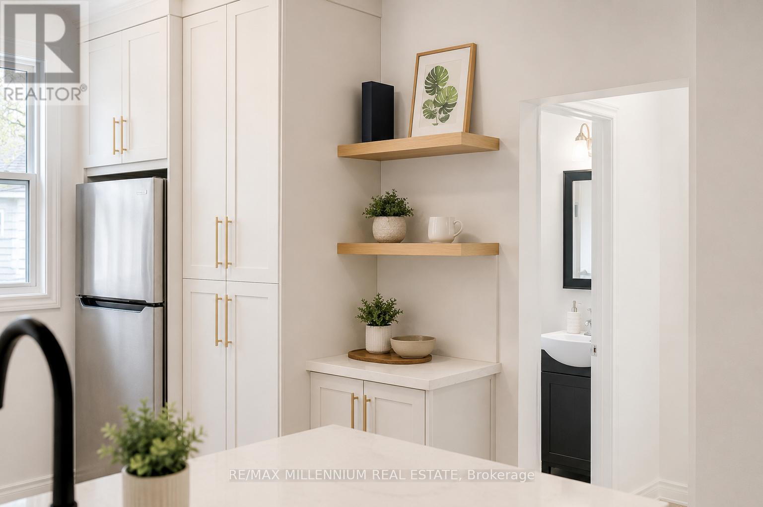 22 Francis Street, Hamilton, ON - Indoor