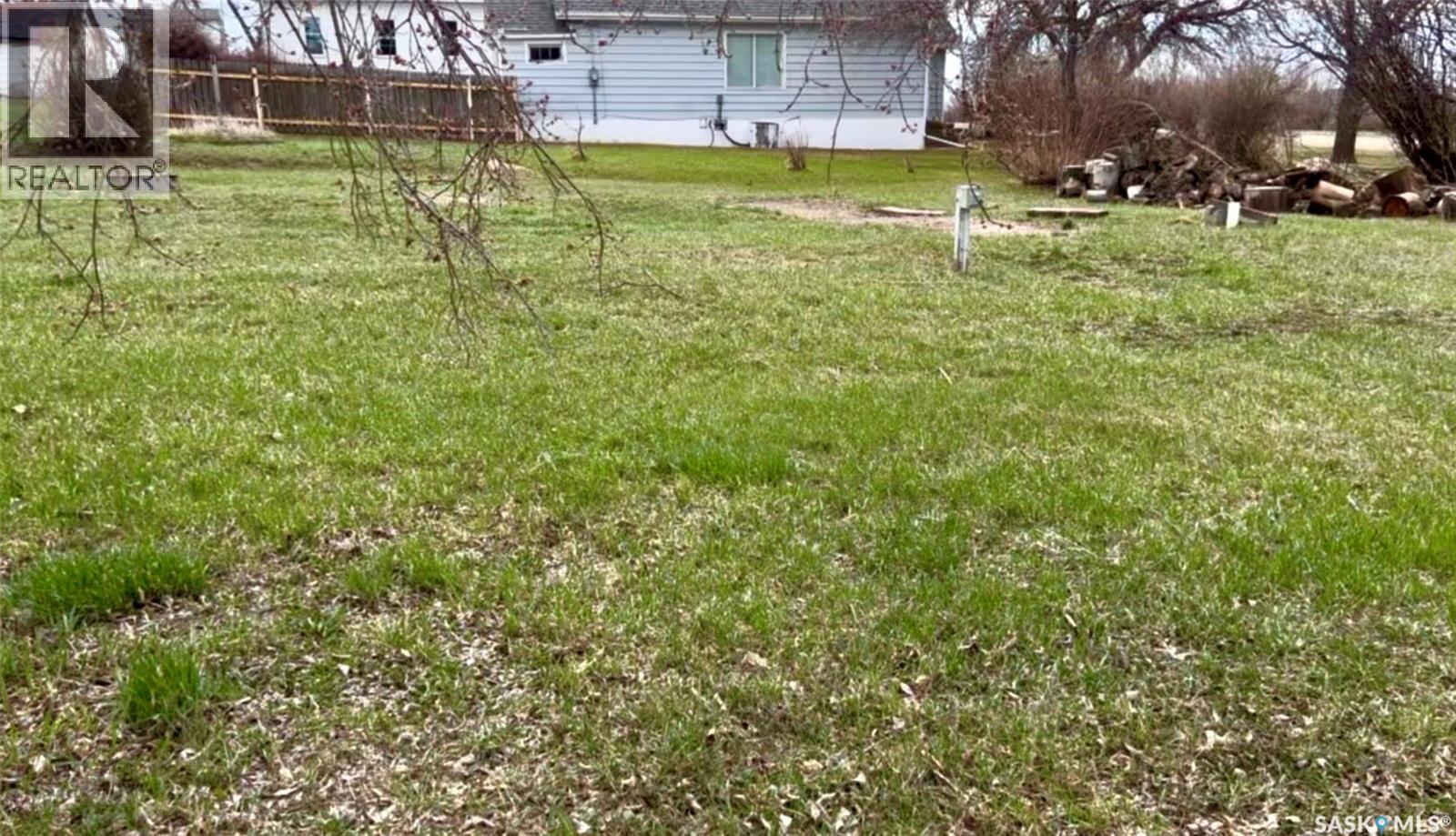 136 Railway Avenue, Loreburn, SK