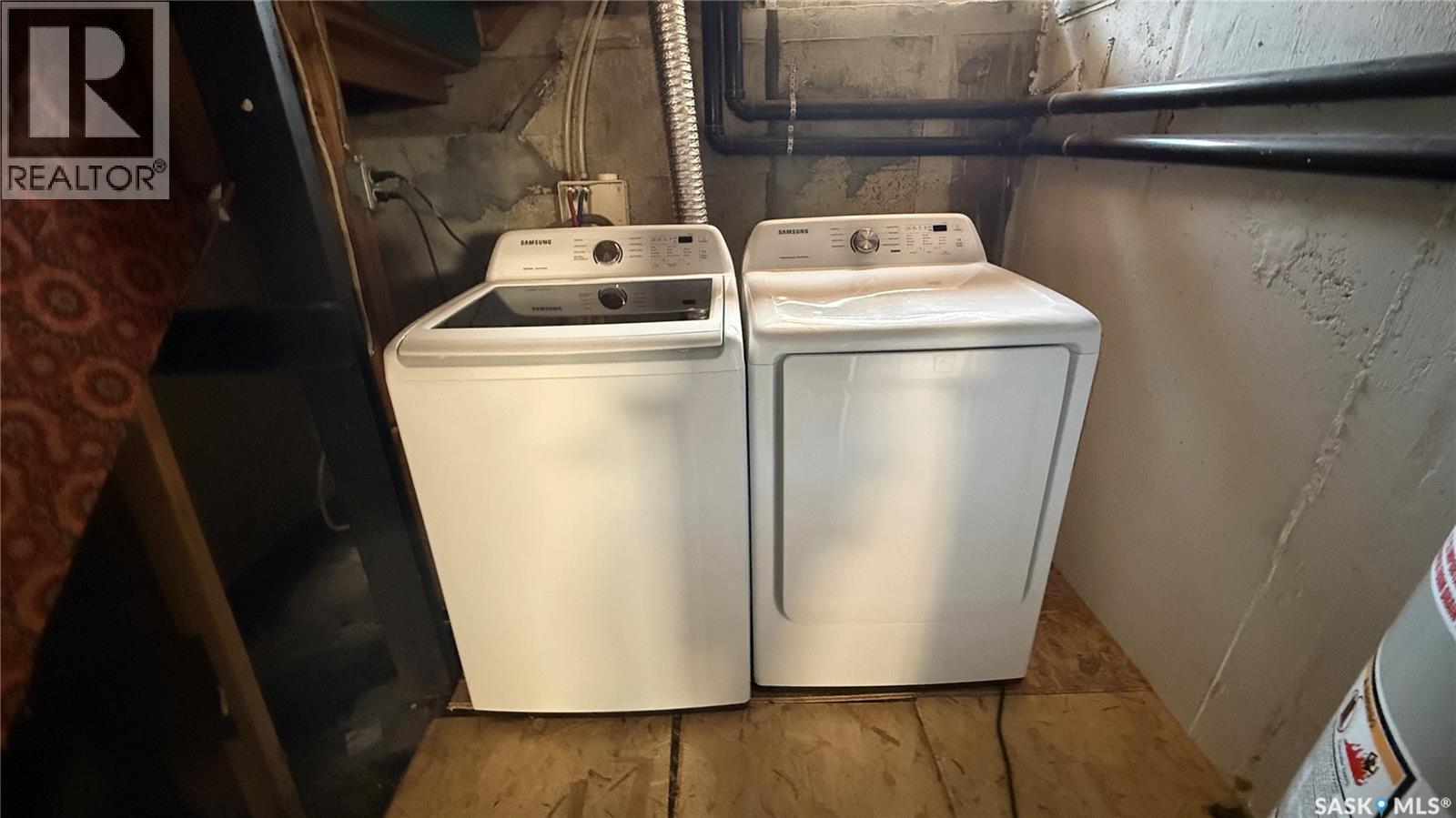 108 Front Street N, Pense, SK - Indoor Photo Showing Laundry Room
