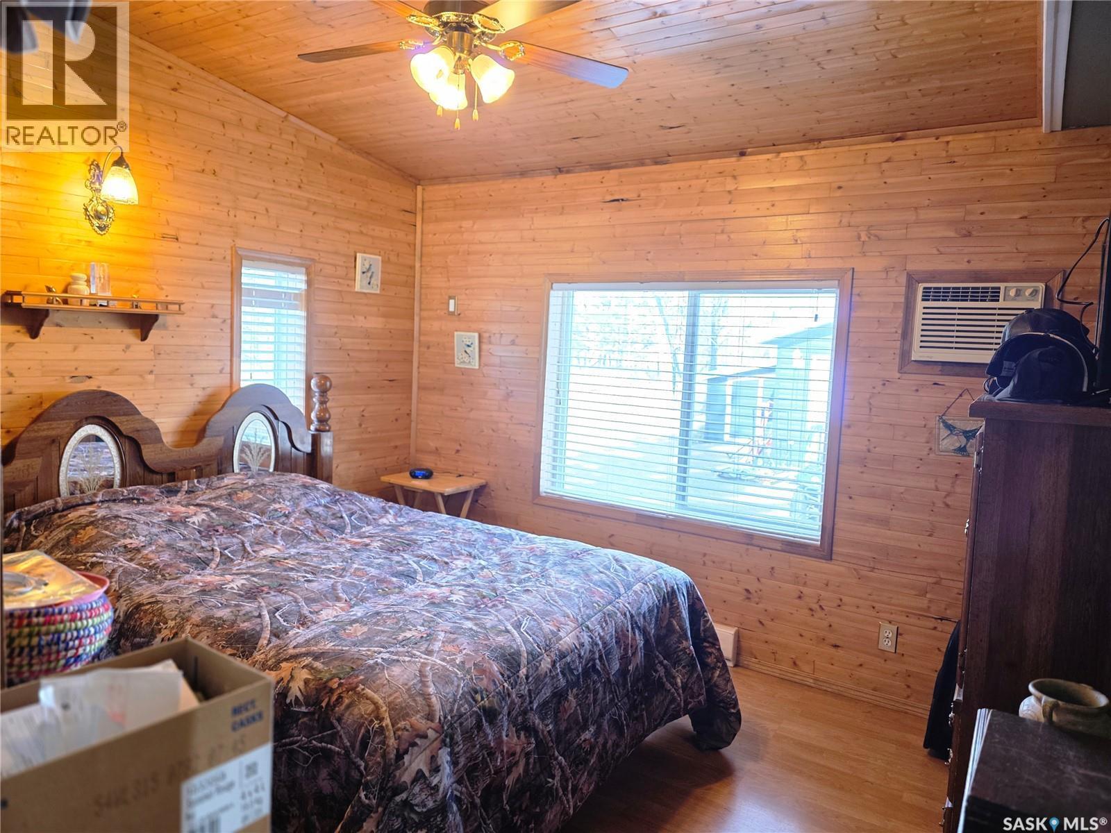 539 Mistusinne Crescent, Mistusinne, SK - Indoor Photo Showing Bedroom