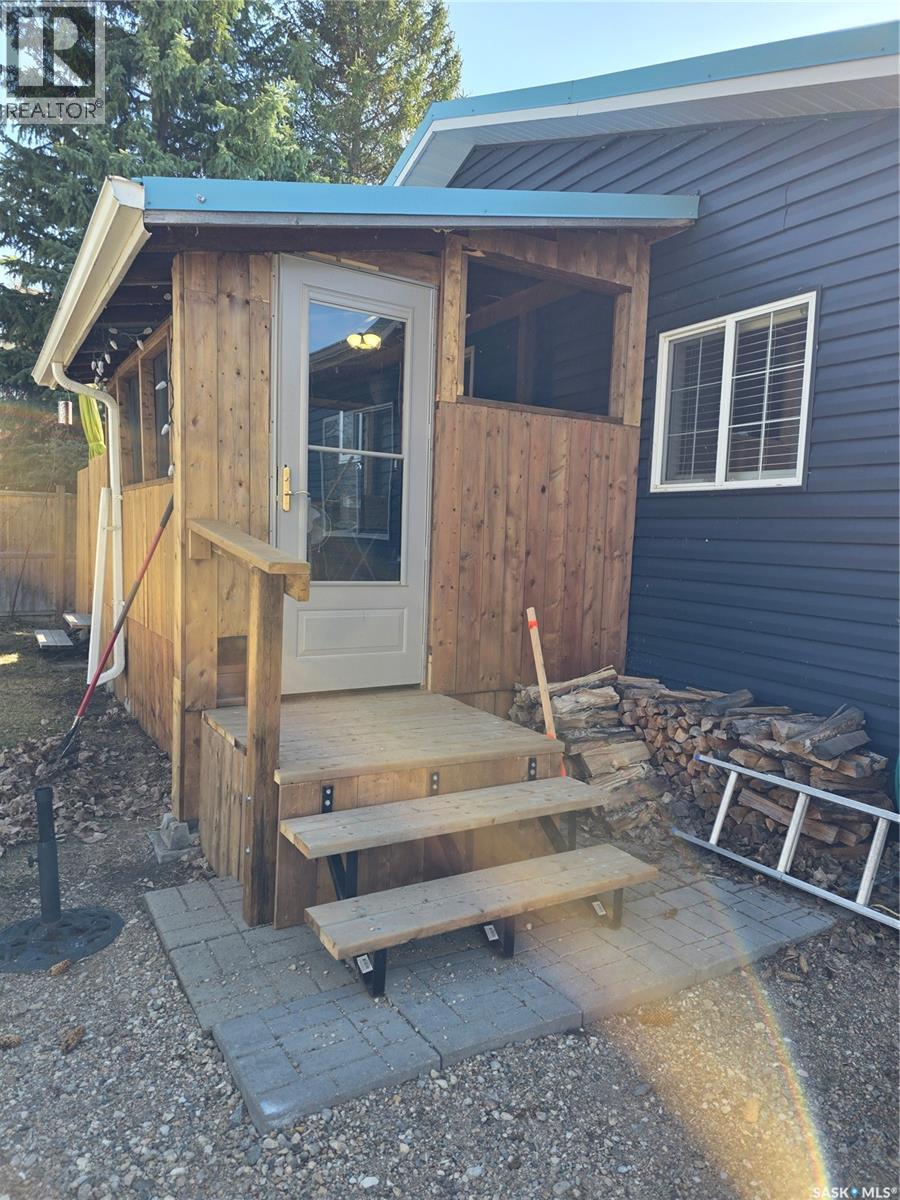 539 Mistusinne Crescent, Mistusinne, SK - Outdoor