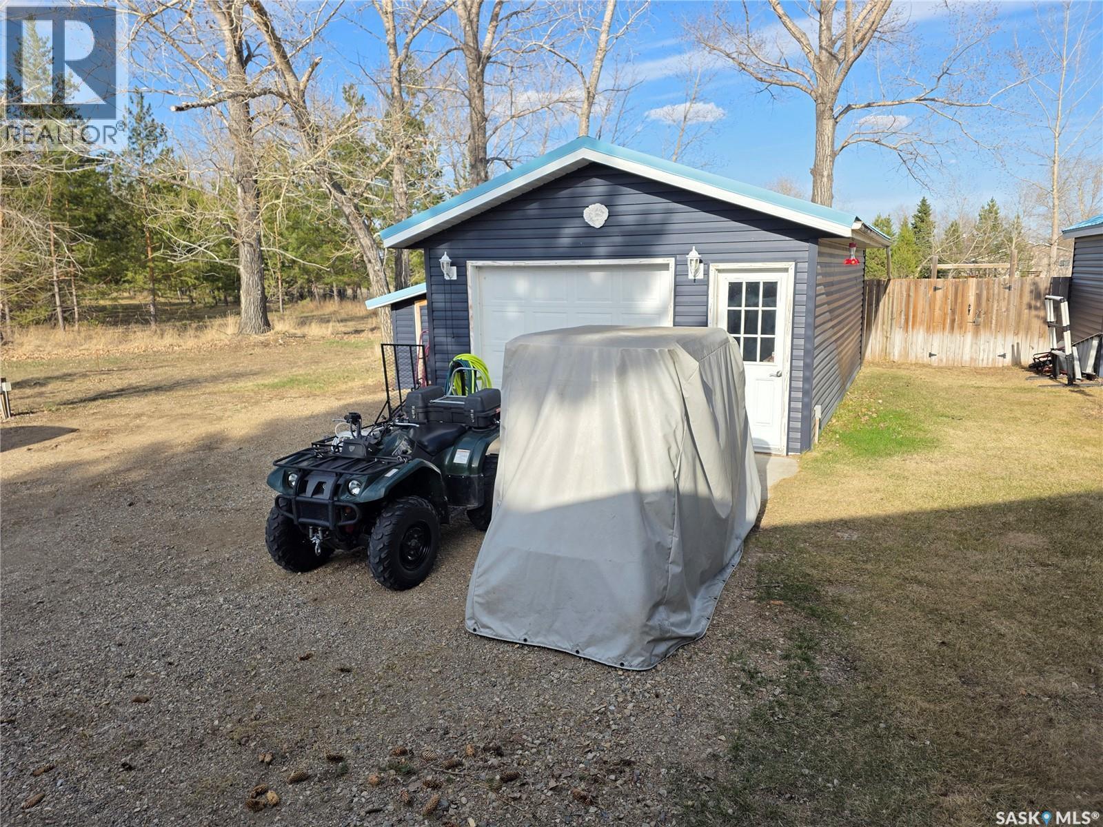 539 Mistusinne Crescent, Mistusinne, SK - Outdoor