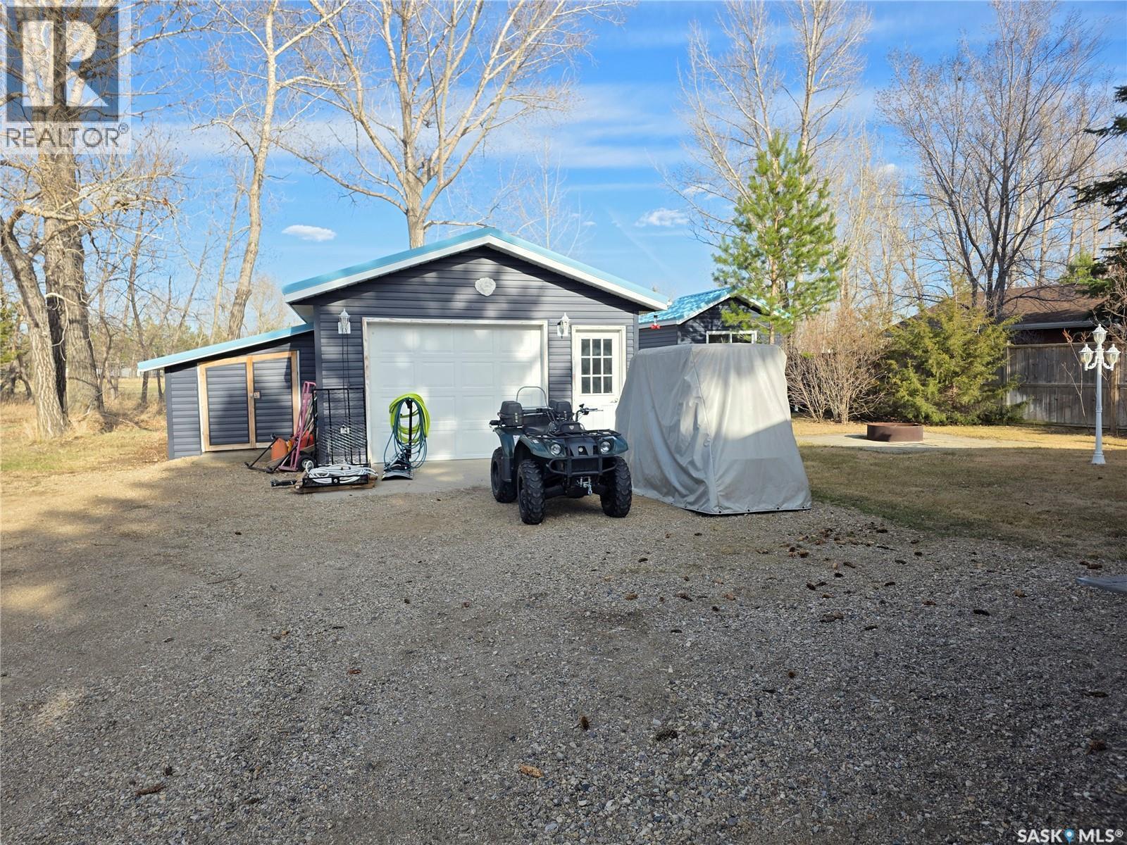 539 Mistusinne Crescent, Mistusinne, SK - Outdoor