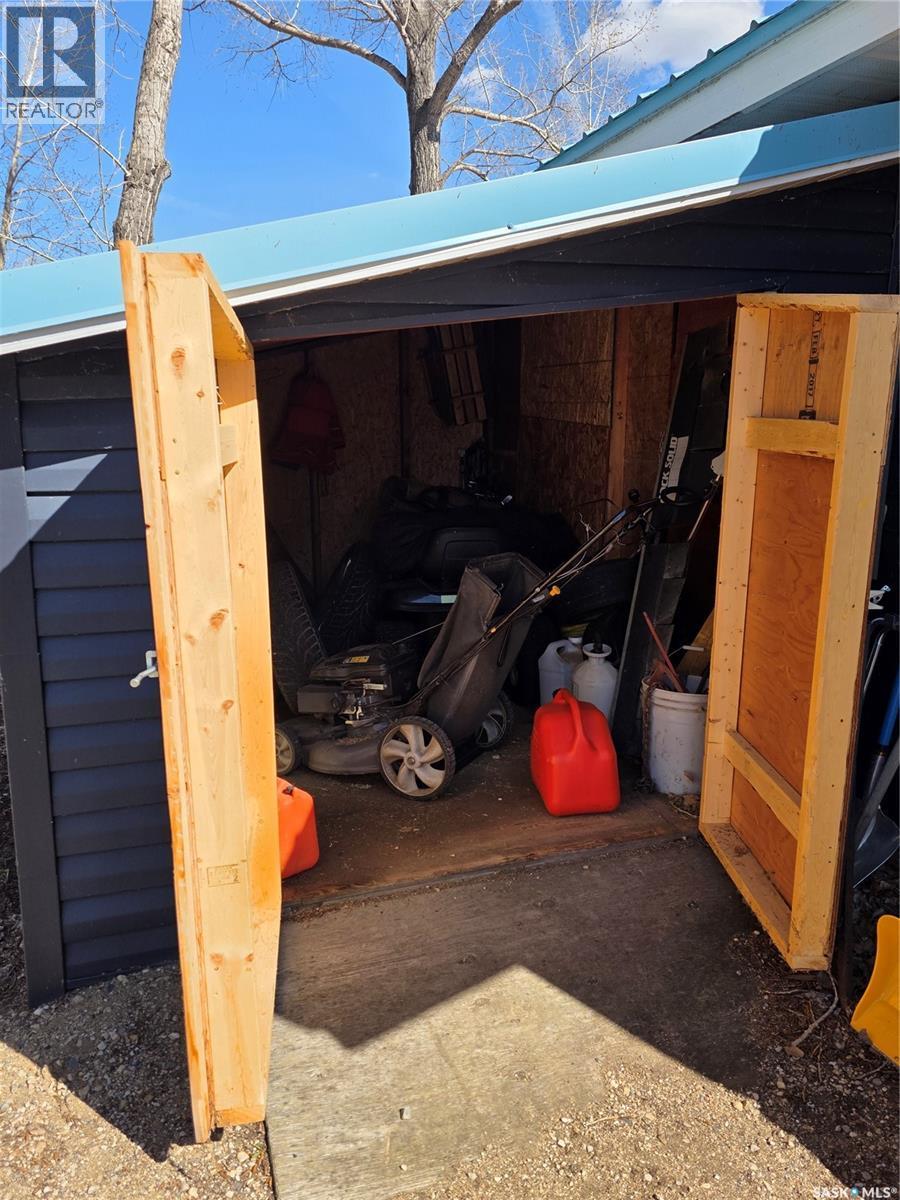 539 Mistusinne Crescent, Mistusinne, SK - Outdoor