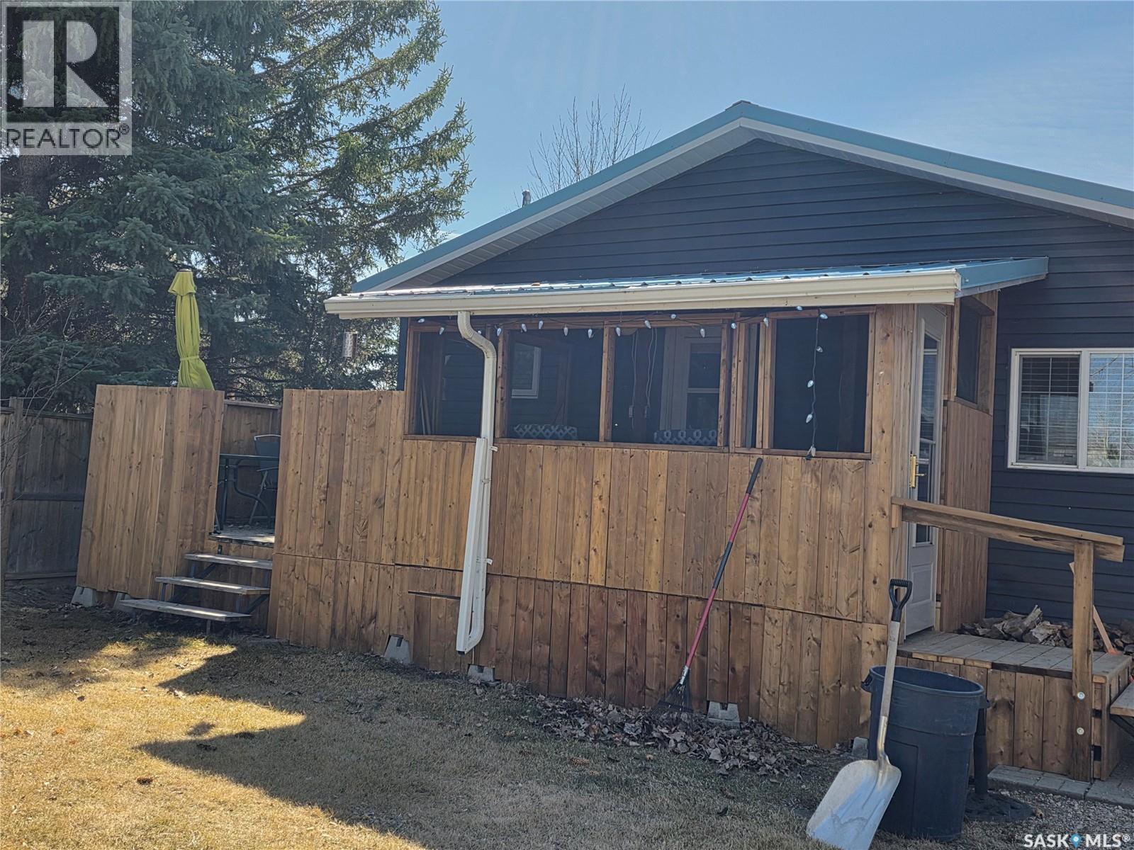 539 Mistusinne Crescent, Mistusinne, SK - Outdoor