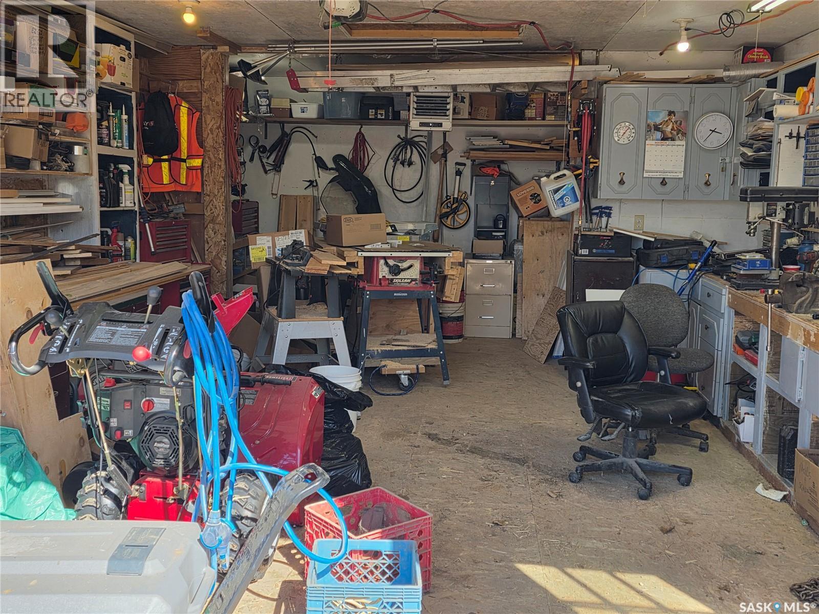 539 Mistusinne Crescent, Mistusinne, SK - Indoor