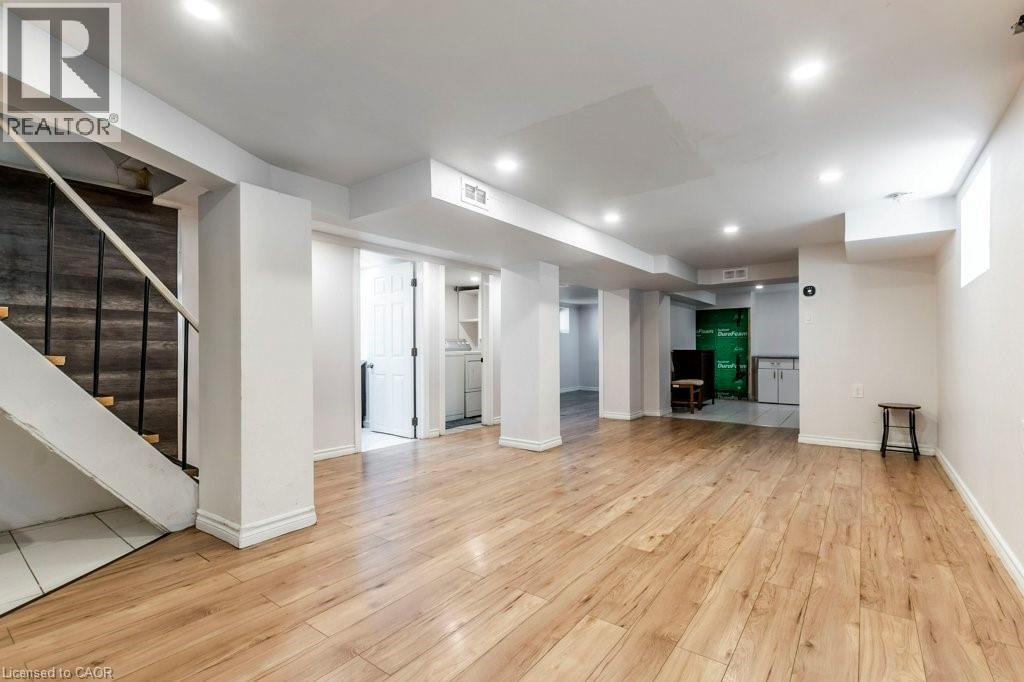 123 Gage Avenue N, Hamilton, ON - Indoor