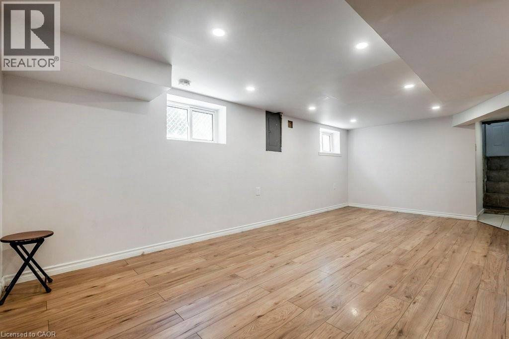 123 Gage Avenue N, Hamilton, ON - Indoor Photo Showing Other Room