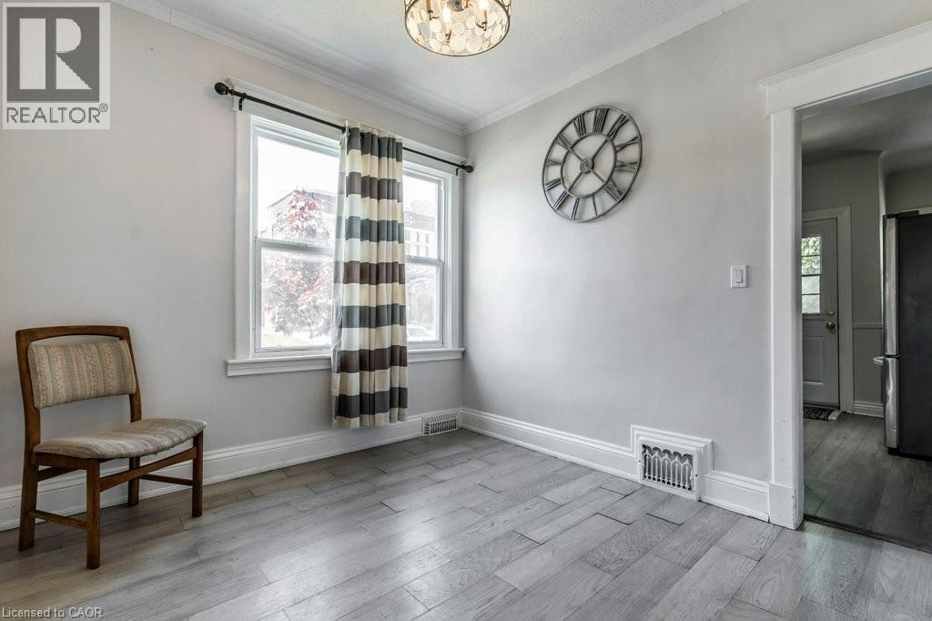 123 Gage Avenue N, Hamilton, ON - Indoor Photo Showing Other Room