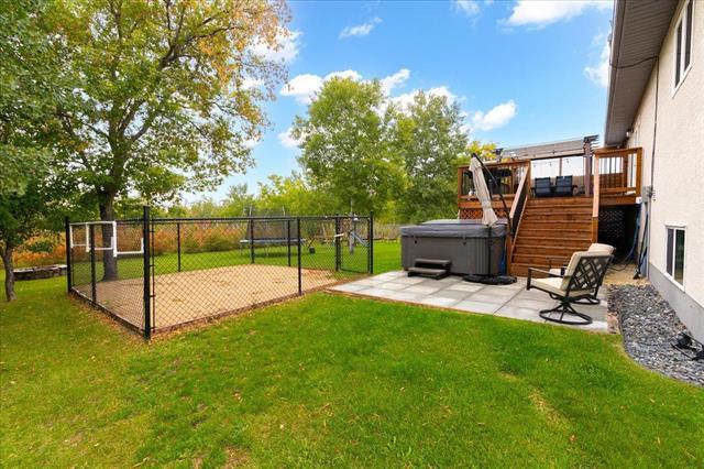101 Spruce St, Grunthal, MB