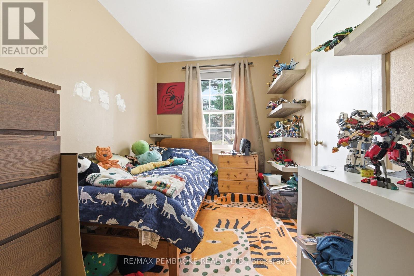 67 Alder Crescent, Deep River, ON - Indoor Photo Showing Bedroom