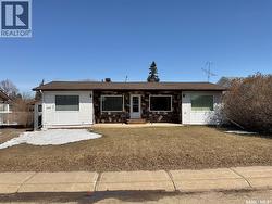 208 5TH STREET S Wakaw, SK S0K 4P0