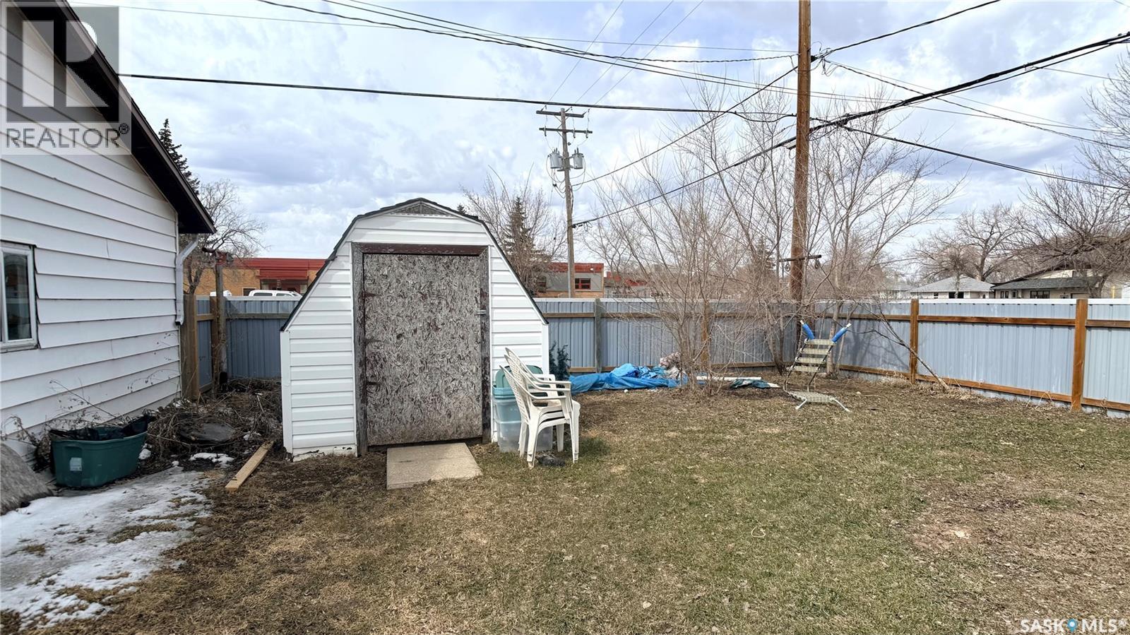 1537 Second Street, Estevan, SK - Outdoor