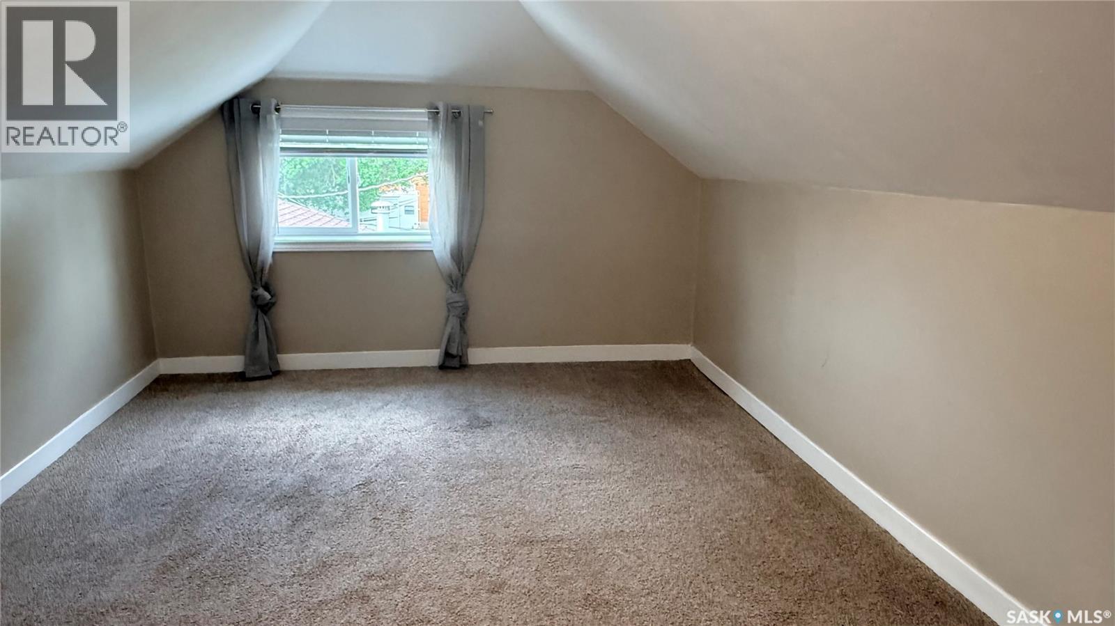 1537 Second Street, Estevan, SK - Indoor Photo Showing Other Room