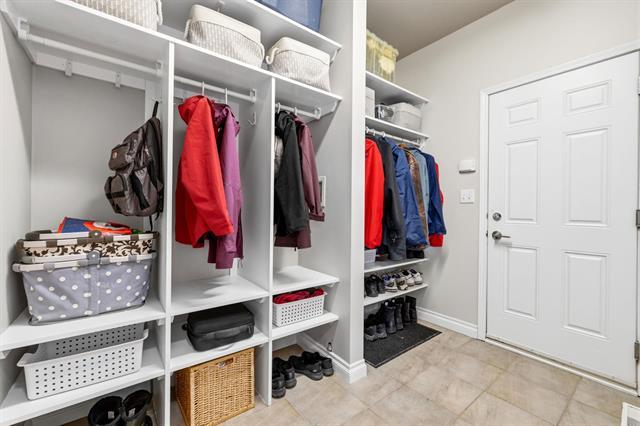 31 Scammel Rd, Winnipeg, MB