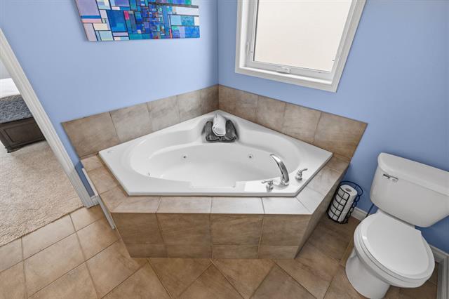 31 Scammel Rd, Winnipeg, MB